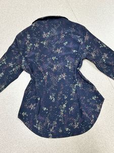 Chic Floral Print Button-Up Shirt