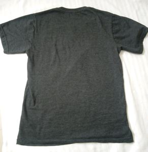 Grey T-shirt (female)