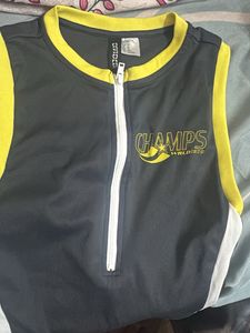 Stylish Sleeveless Zip-Up Top