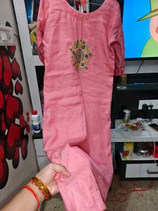 Beautiful Silk Shine Kurta With Flower Work
