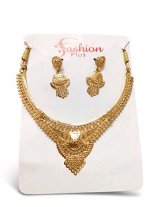 Elegant Gold-Tone Necklace & Earring Set