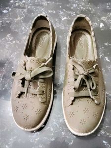 🎀 Cute Cutout Lace-Up Flats 🥳