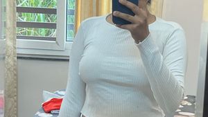 fitted top