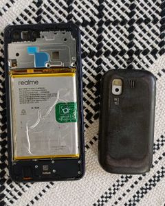 samsung and realme handset