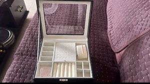 Elegant Jewelry Organizer Box