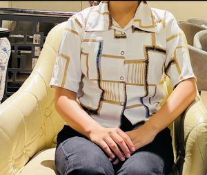 Retro Geometric Print Button-Up Shirt