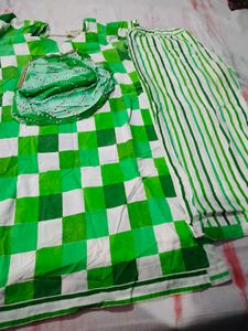 Green Checkered Kurta tauser with dupatta