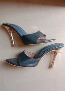Fabbhue Textured Stiletto Heels