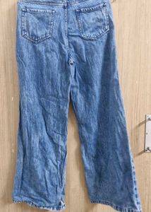 Wide Leg Blue Wash Jeans