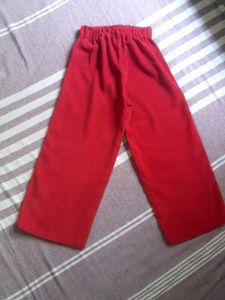 Pretty Capri Pant With Wooden Belt