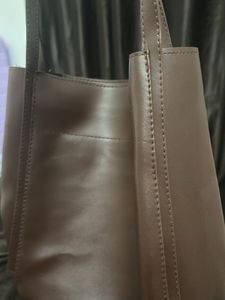 Elegant Brown Shoulder Bag