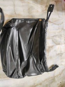 VanHeusen Chic Handbag