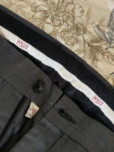 Men's Dark Grey Trousers