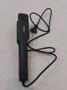 Inova Hair Straightener