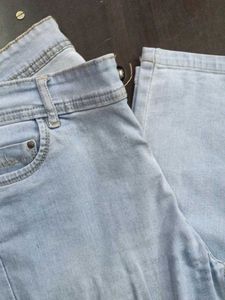 Light Wash Denim Jeans ( for girls)