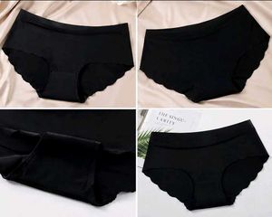 Seamless Shaping Briefs