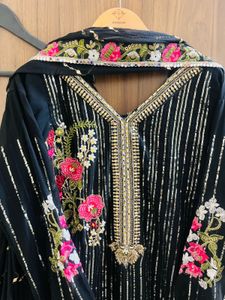 embroidered Pakistani suit