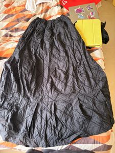 combo sale there. black&amp;white skirt