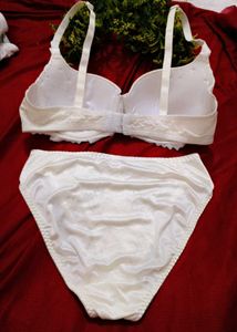 White Lace Trim Bra With Beautiful  Penty