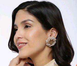 Exquisite Pearl &amp; Gold Dangle Earrings