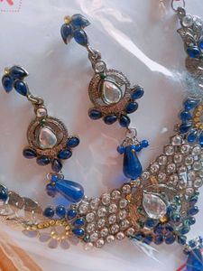 Elegant Blue Stone &amp; Crystal Necklace Set