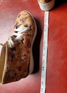 Cute Eiffel Tower &amp; Floral Print Sneakers