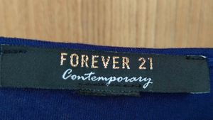 💙 Forever 21 Chic Navy Blue Long-Sleeve Top