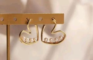 Korean Pearl Heart Stud