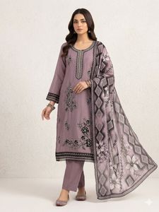Elegant Purple Embroidered Kurta Set