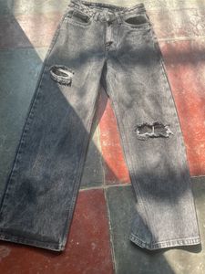 I Am Selling Jeans