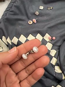set of 5  stud earrings