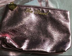 💝 Beutiful M.A.C Makeup Pouch