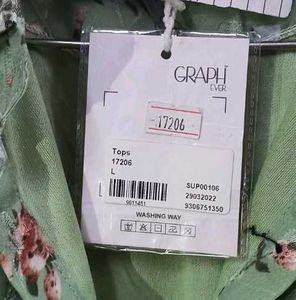 BNWT Green Floral Crop Shirt (Never Worn!) 🌿