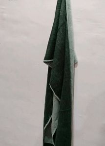 Elegant Green Scarf