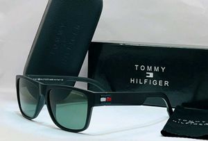 Tommy Hilfiger Sunglasses Unisex