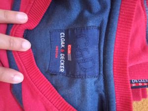 Selling Cloak & Decker Sweatshirt In ₹100