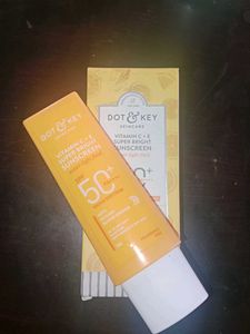 Dot &amp; Key Vitamin C + E Sunscreen SPF 50
