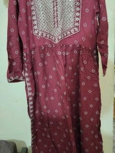 Elegant Maroon Embroidered Kurta