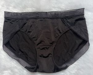 Comfortable Black Briefs with Lace Trim
