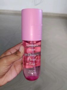 Aqualogica Dewy Floral Kiss Body Mist