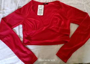 Red Long Sleeve Crop Top