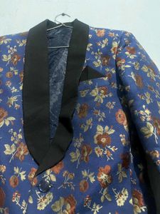 Men's Blue Floral Blazer