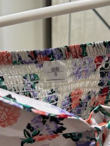 Cute floral top