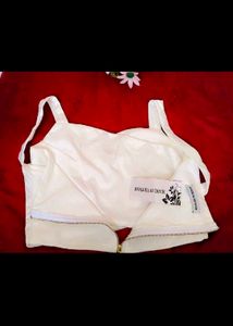 Chic White Cropped Top