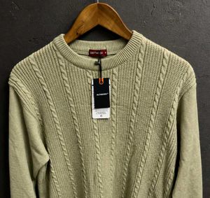 TRENDS Premium Cable Knit  Sweater