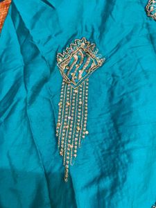 green colour suit dupatta not available