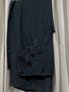 Elegant Black Embroidered Abaya