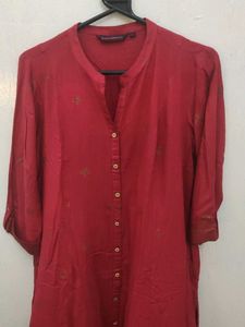 Elegant Red Embroidered Kurta