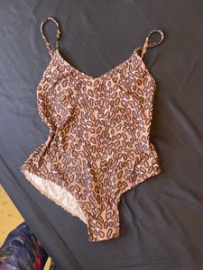 leopard print top