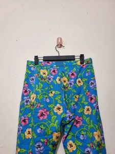 Floral Print Cropped Pants